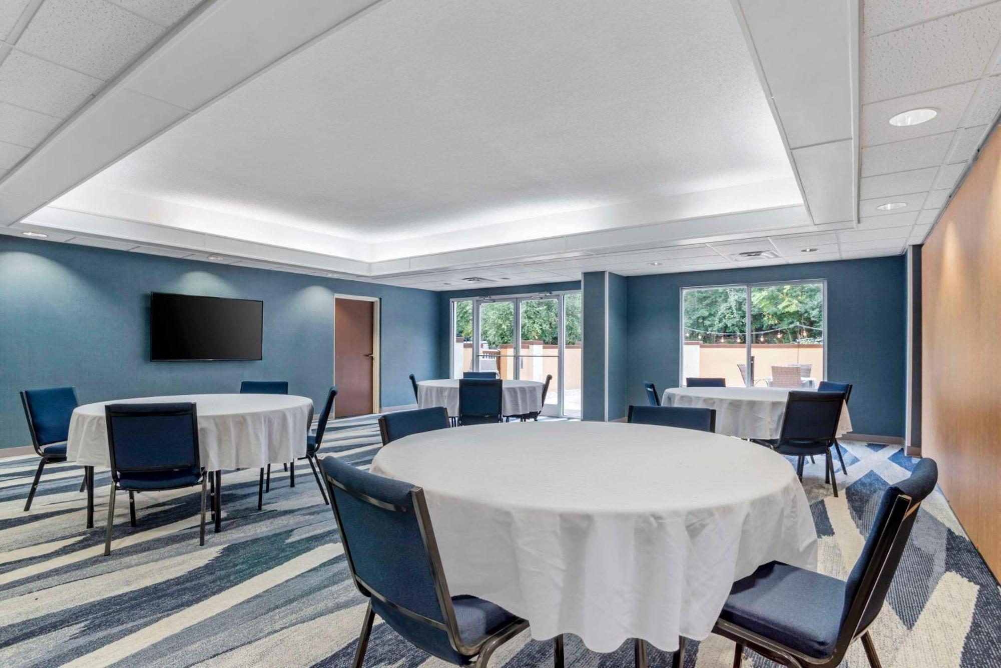Comfort Suites Gastonia - Charlotte Buitenkant foto